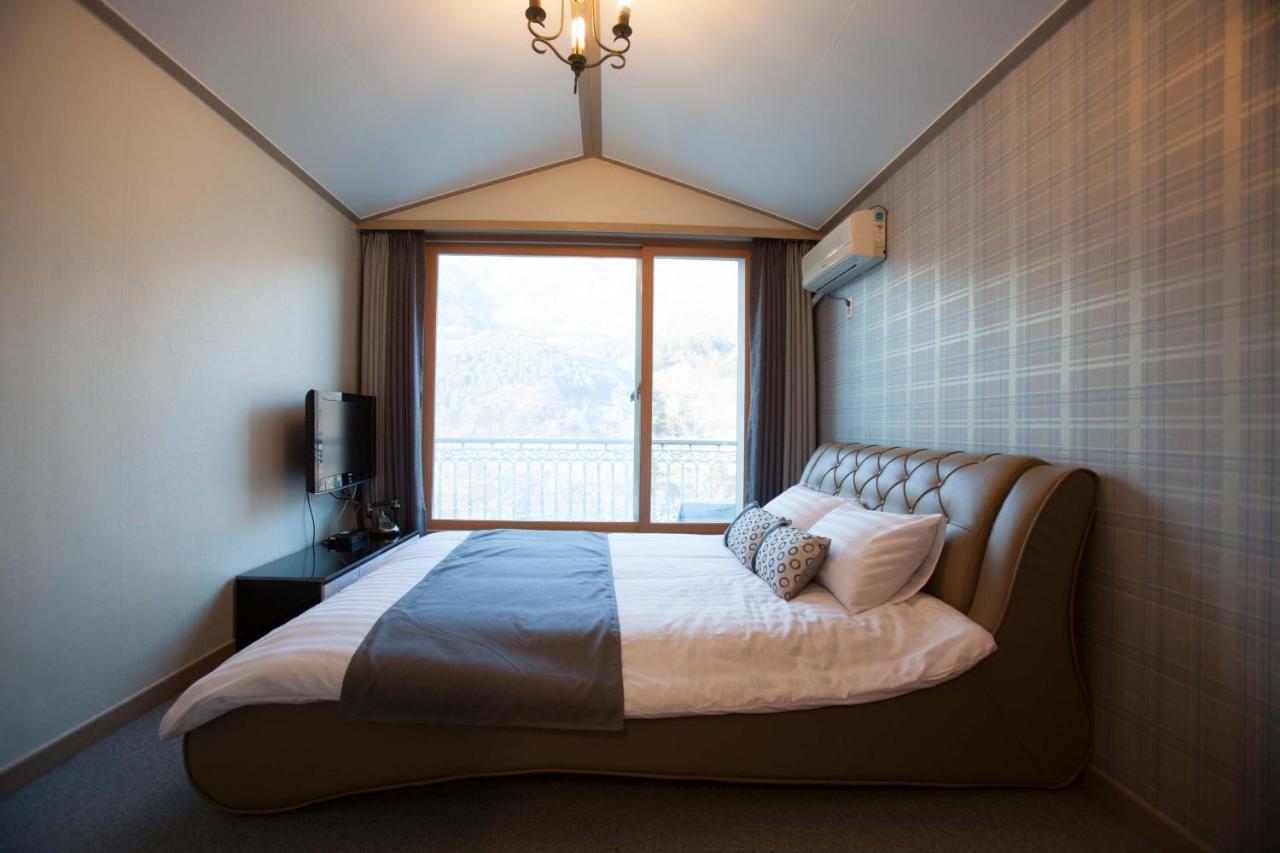 Cheongpyeong Family Hotel Gapyeong Exterior foto