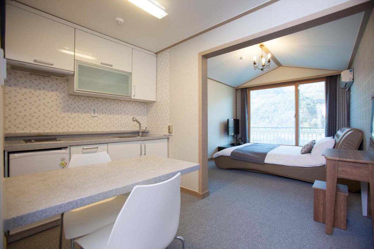 Cheongpyeong Family Hotel Gapyeong Exterior foto